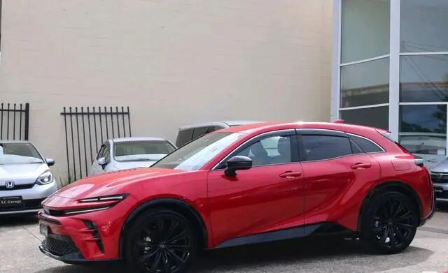 新款丰田皇冠Sport，混动四驱轿跑新潮流，帅气无比-有驾